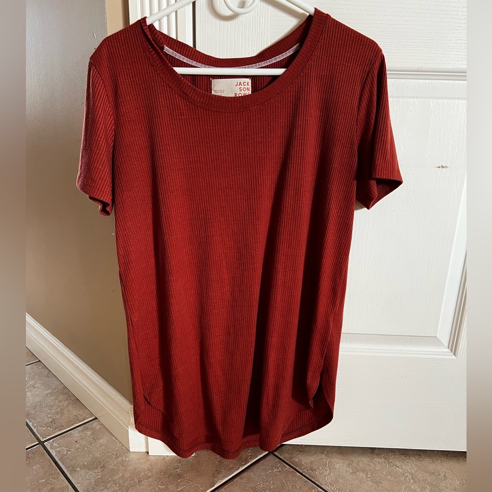 Jackson Rowe Ribbed Short Sleeve Tee in Rust Red - Picture 3 of 4